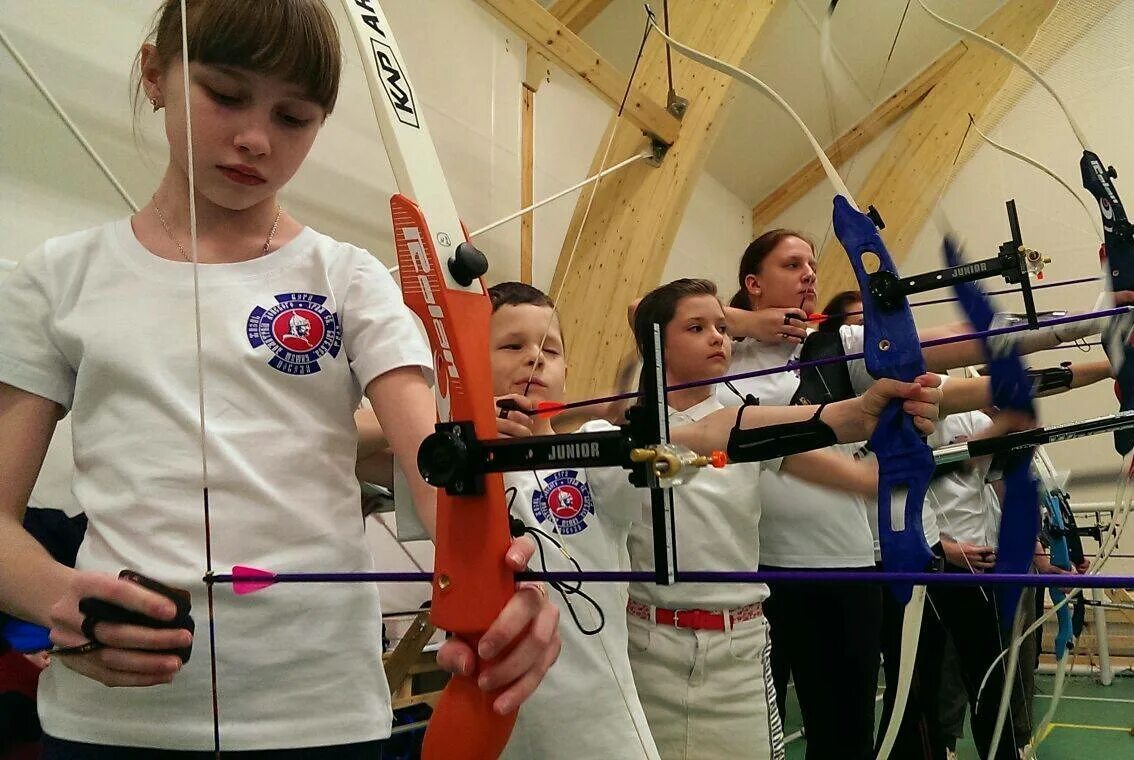 Стрельба для детей спб. Занятия по стрельбе из лука. Стрельба для детей спб. Спортивная стрельба из пневматической винтовки. Стрельба для детей спб.
