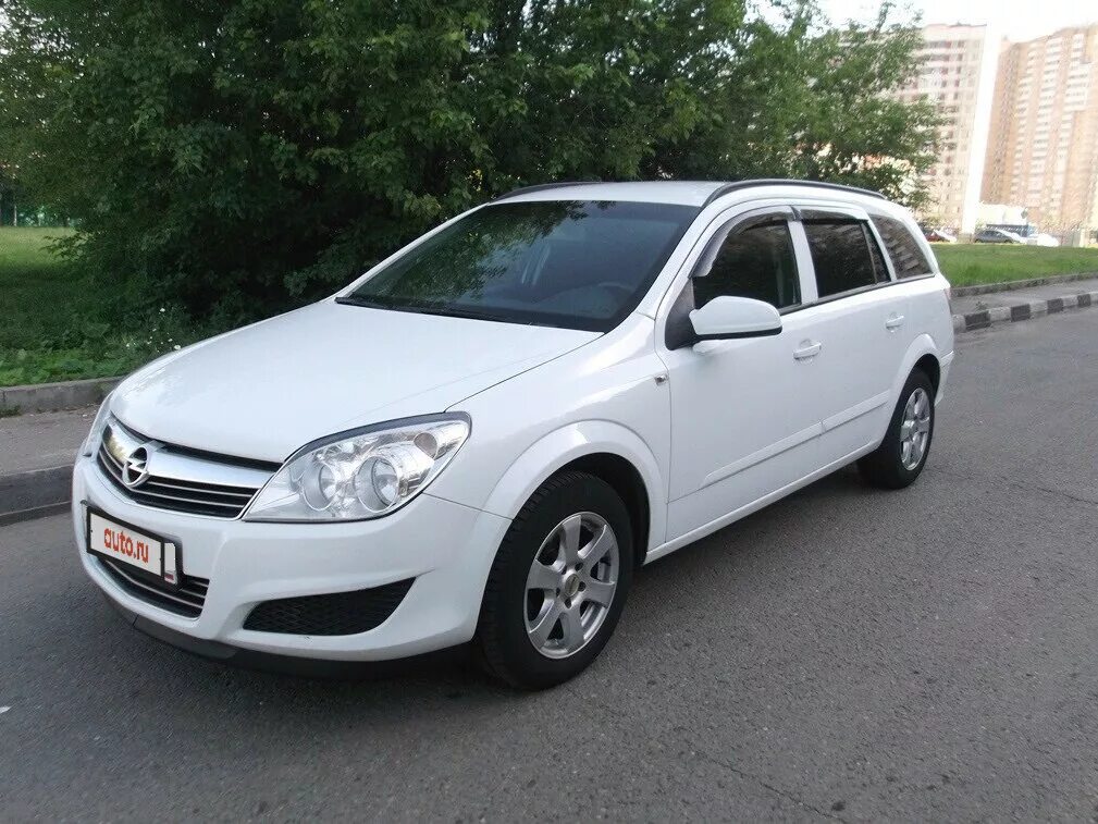 Опель универсал 2007. Опель Астара уневирсал2007 года. Opel Astra универсал 2007 белая. Opel Astra 2009 универсал.