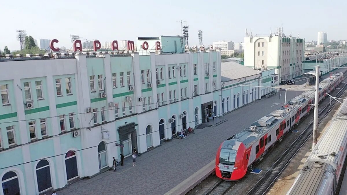 Есть ли поезд саратов. Поезд Ласточка Саратов. РЖД вокзал Саратов. Электропоездов РЖД Саратов. Саратов поезд РЖД.