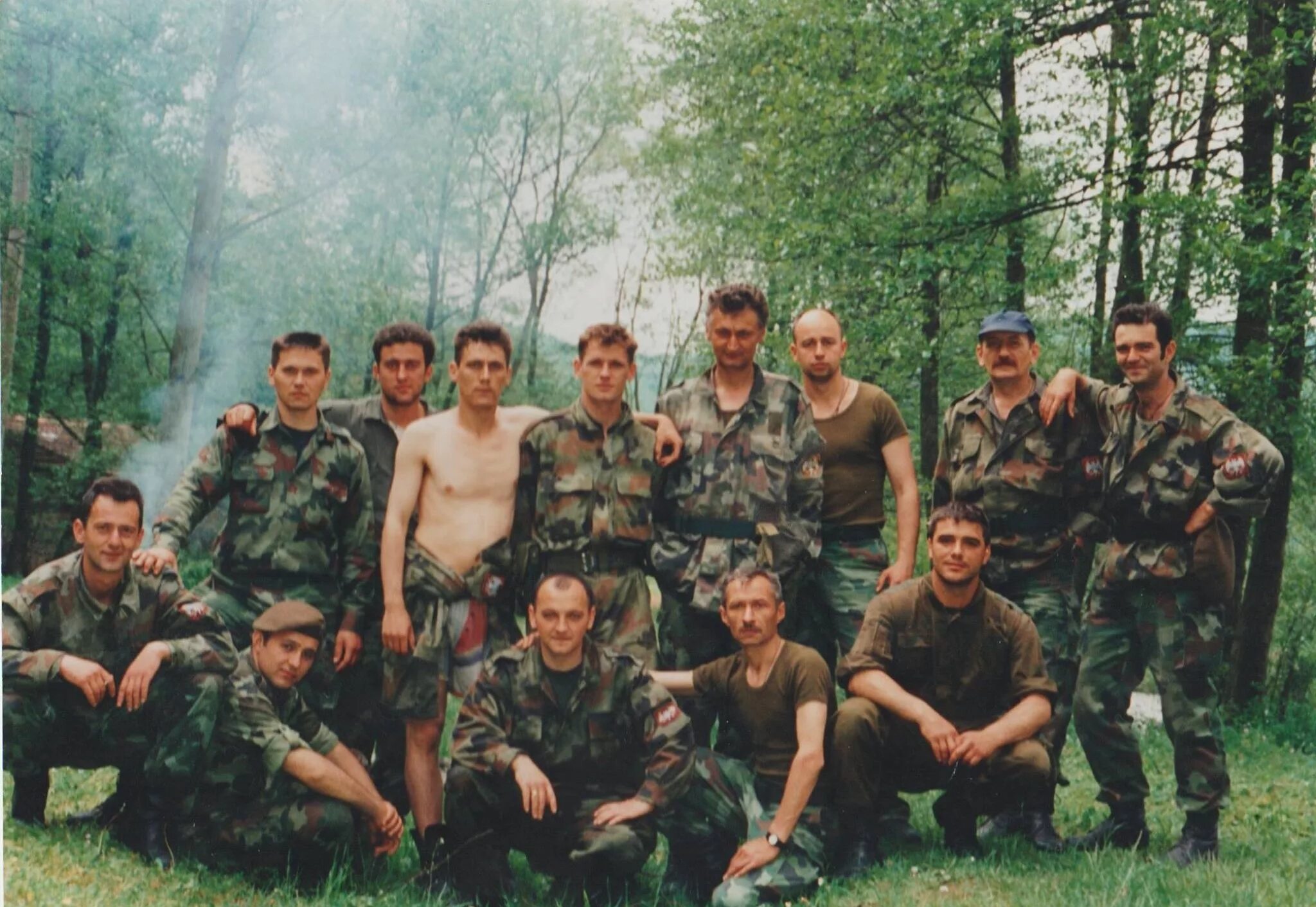 138 бригада каменка. 205 ОМСБР В Чечне 1999-2000. 205 ОМСБР В Чечне. 205 ОМСБР В Чечне 1996. Бригада Югославия 1999.