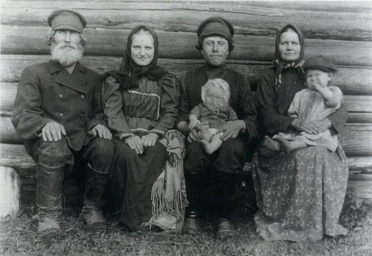 Рязанская Губерния 19 век семья. Нижегородская Губерния 19 век село. Русские крестьяне 19 века Прокудин Горский. Крестьяне 19 века в России Орловской губернии.