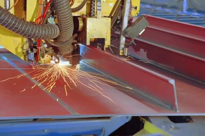 Лазерная сварка weld. Гибридная сварка. Лазерная сварка weld. Контактная сварка kuka. Гибридная сварка.