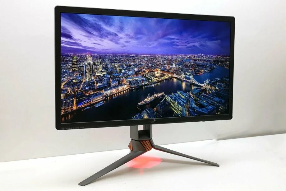 ASUS ROG Swift pg27uq. 4 Монитора монитора.