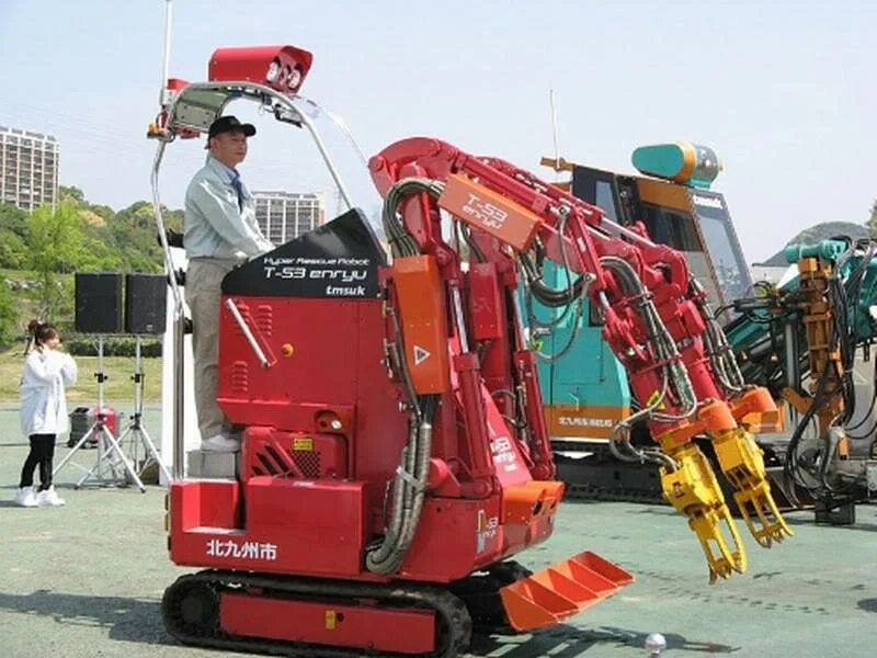 T-53 Enryu. Робот спасатель. Робот спасатель МЧС. Японский спасательный робот. Робот спасатель будущего