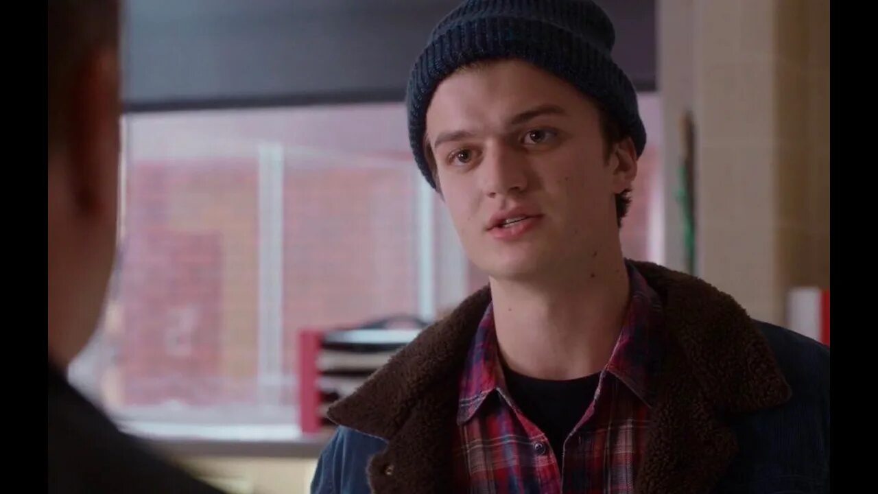 Joe keery. Джо кири актер. Джо кири чикаго. Джо кири чикаго в огне. Джо кири.