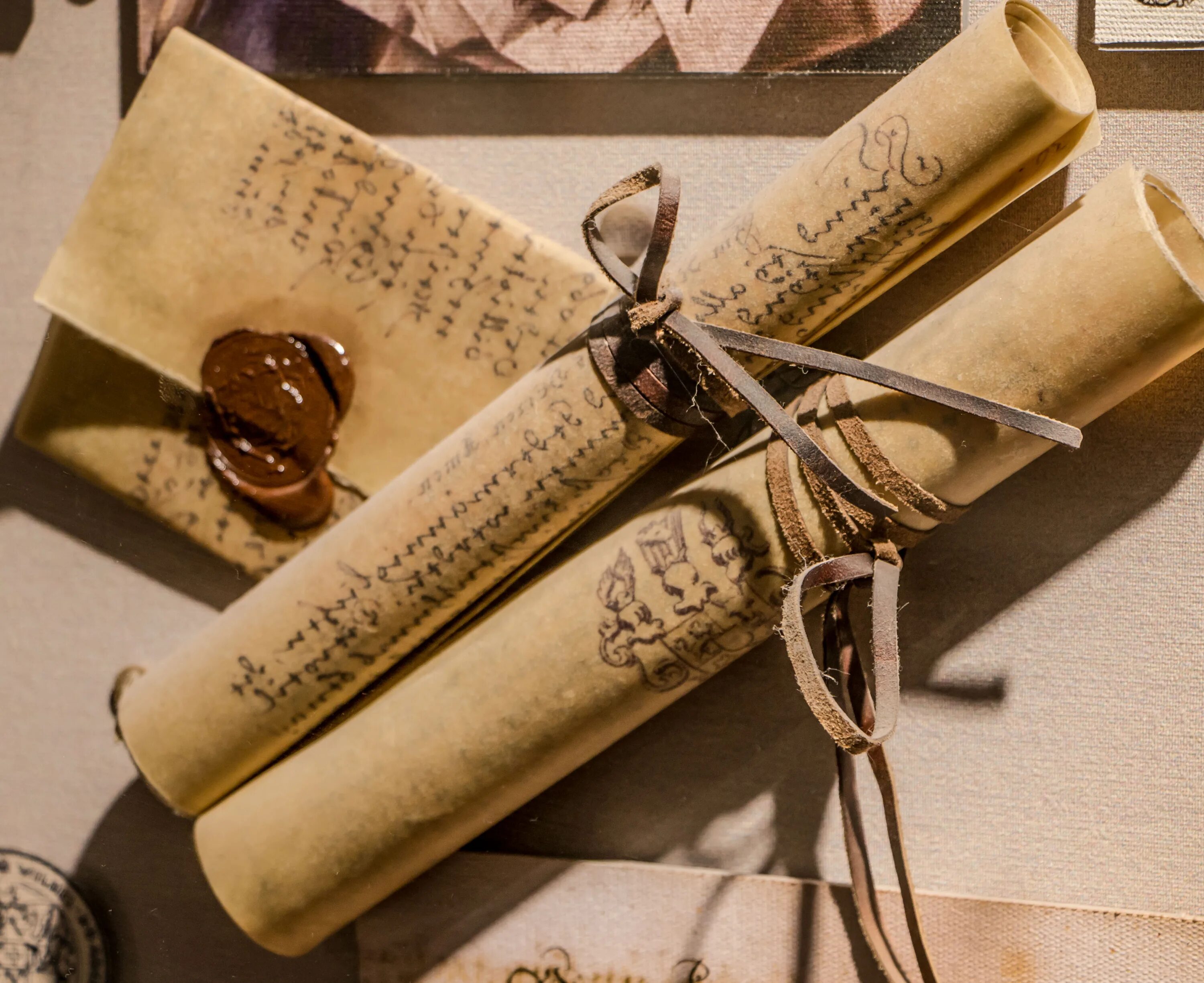 Old time roll. Старая бумага для письма. письмо картинки красивые. стихи на старой бумаге. old letter.