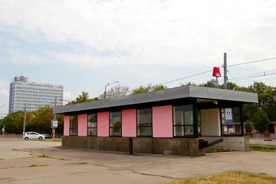 Станция метро кировская нижний новгород. Кировская (станция метро, нижний новгород). Нижегородский метрополитен кировская. Станция метро двигатель революции нижний новгород. Кировская (станция метро, нижний новгород).