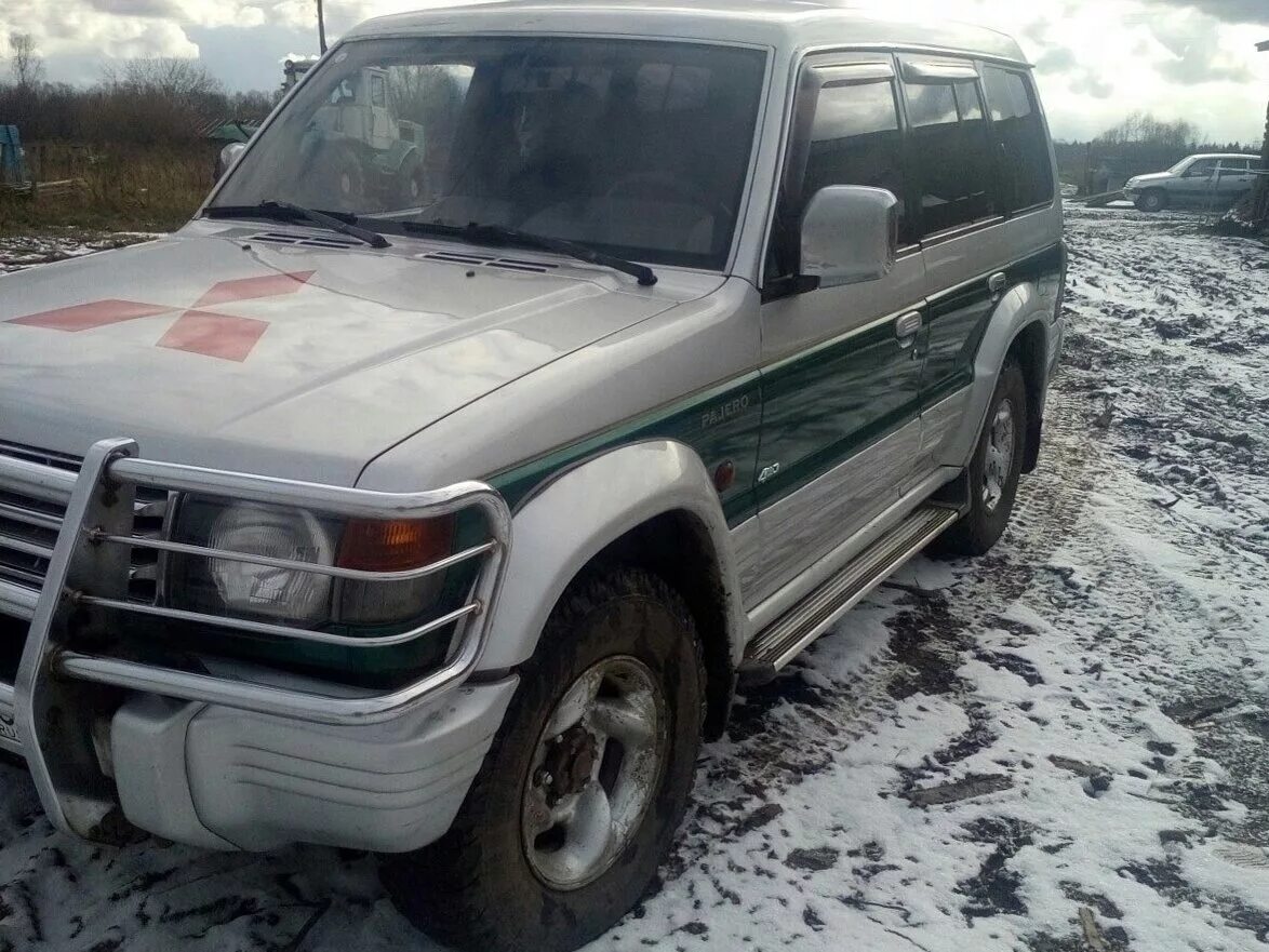 Mitsubishi pajero 1992-1997. митсубиси паджеро 1992 года. митсубиси паджеро 2 1992 2. митсубиси паджеро 1992 года 2. мицубиси паджеро 1992 года.