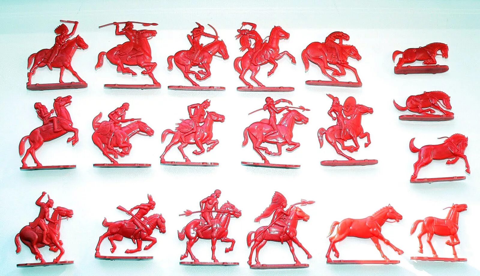 Задача про солдатиков и машинки. Чтобы рассадить солдатиков по одному в каждую. Задачи про солдатиков. Солдаты революции оловянные солдатики. Солдатики игоря карпова.