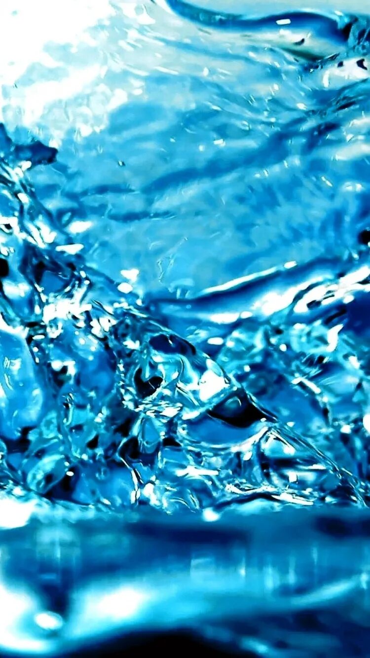 Вода. Красивая вода. Синяя жидкость. Вода фон.