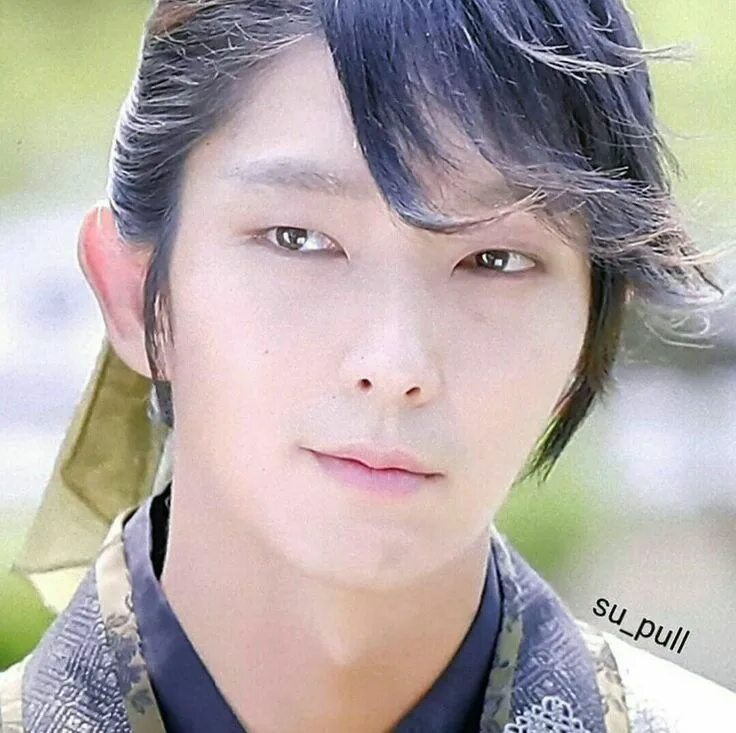 Ванг со. Lee Joon gi Wang so. Ли Джун ги Алые сердца. Принц Лиу корейский. Ли Джун ки 4 принц.