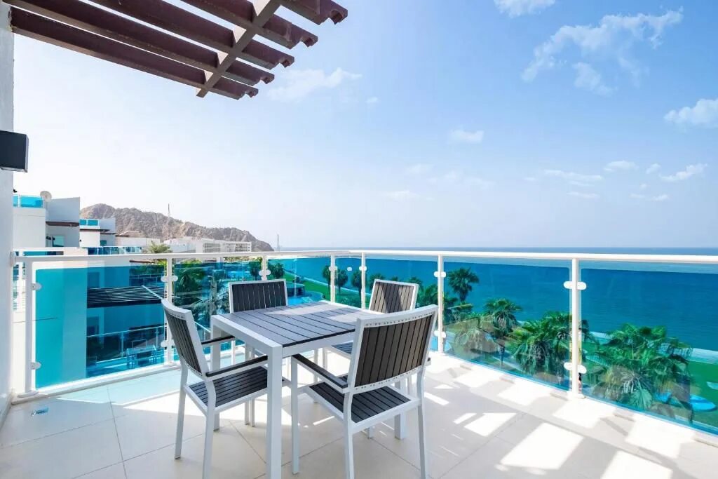 Рэдиссон фуджейра 5. Отель radisson blu resort fujairah 5. Рэдиссон блю резорт фуджейра эмираты. Рэдиссон блю оаэ фуджейра. Radisson blue resort fujairah.