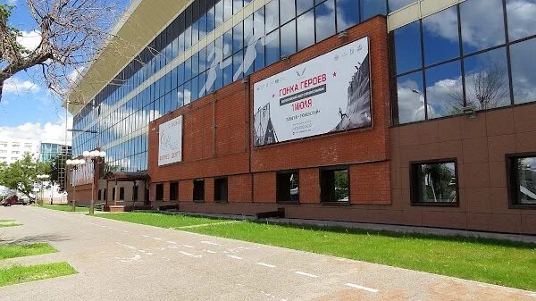 Легкоатлетический манеж ул луначарского 12 тюмень фото Бум, спортивный клуб, секция, ул. Луначарского, 12, Тюмень Яндекс Карты