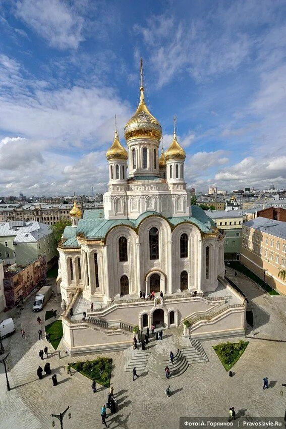 Сайт московской церкви. Храм Сретенского монастыря в Москве. Монастырь Сретенский ставропигиальный мужской монастырь. Сретенский монастырь храм новомучеников.