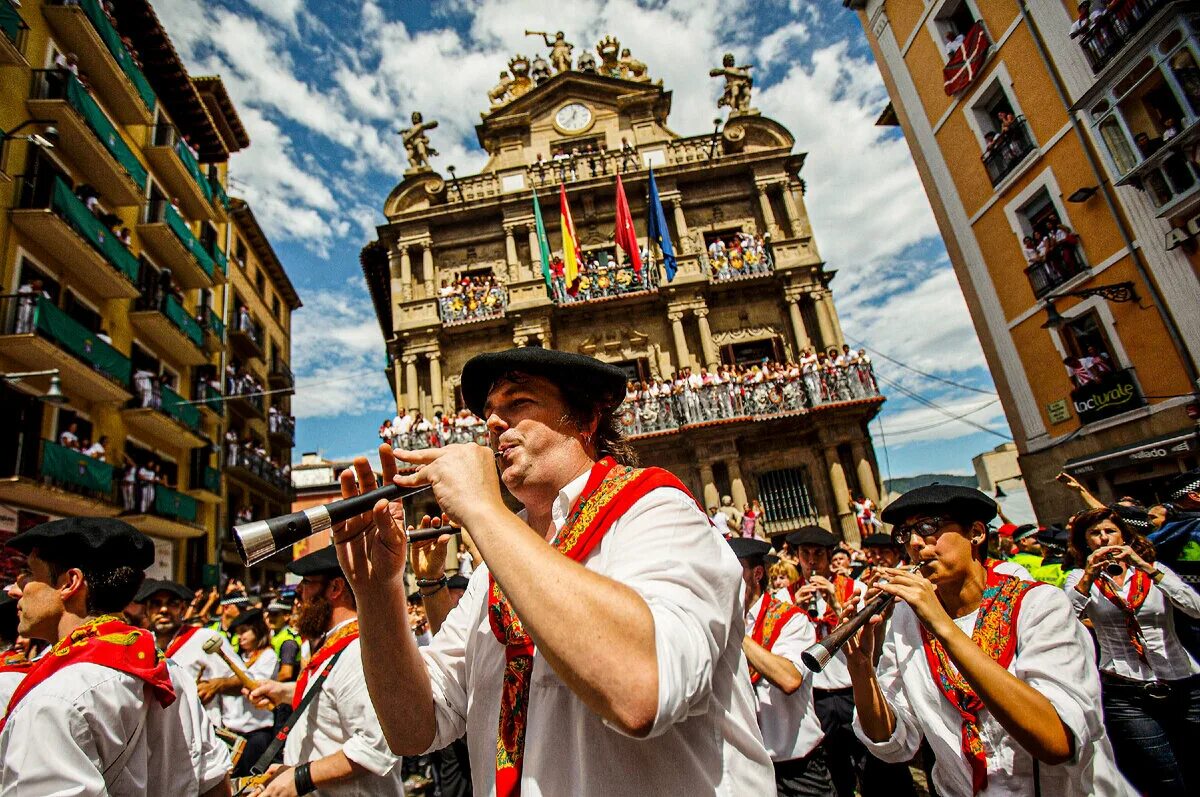 Особенности быта аргентины. Традиции Испании. Национальные праздники Испании. Испания культура. Традиции испанцев.