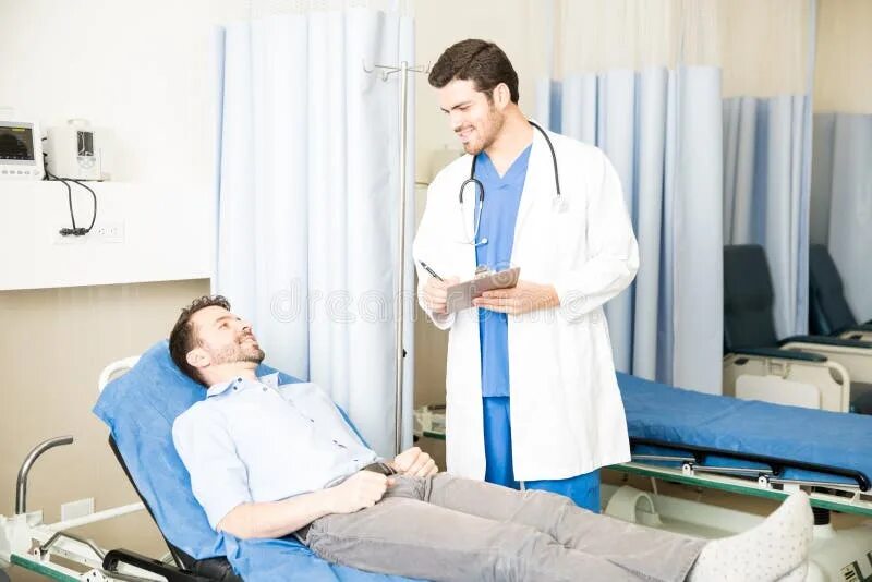 302 Senior Woman Doctor Tablet Pc Hospital Stock Photos - Free & Royalty-Free St