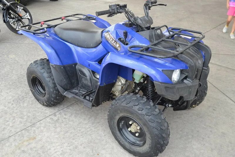 Купить квадроцикл 600 кубов. Yamaha Grizzly 300. Квадроцикл Grizzly 300. Yamaha Grizzly 300 2012. Квадроцикл Ямаха 300 кубов.