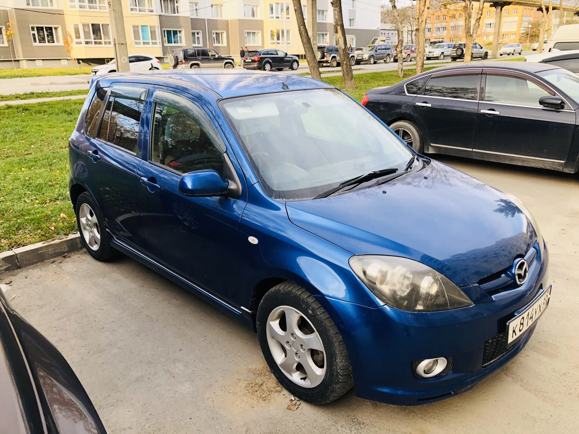 Mazda Demio 2005. Мазда Демио 2005 синяя. Мазда Демио 1.3 2005. Мазда Демио 2.