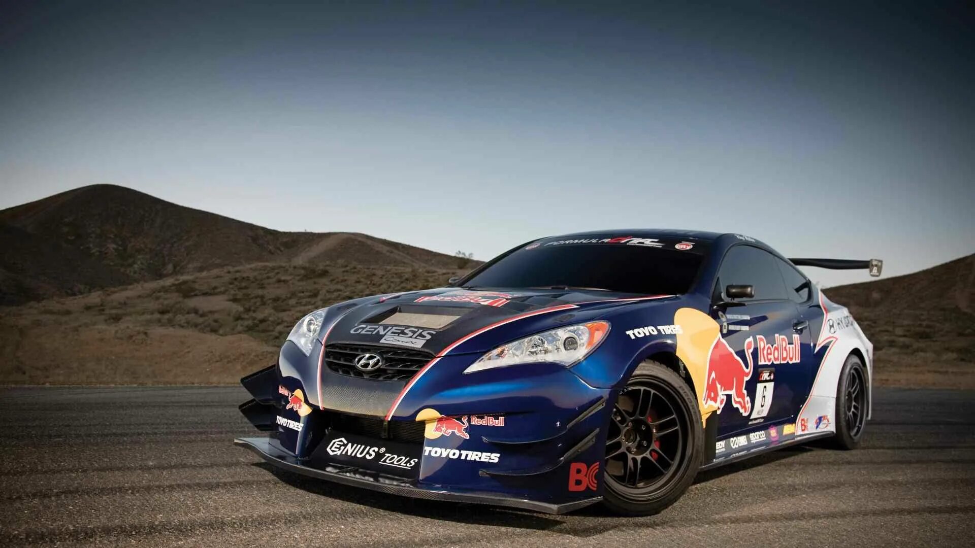 Red bull mobile. Гоночный Hyundai Genesis Coupe. Hyundai Genesis дрифт. Hyundai Coupe дрифт. Дрифт Генезис купе.