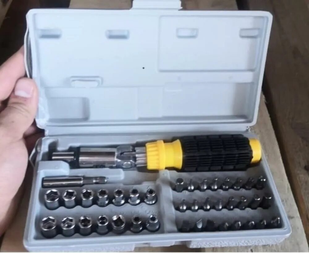 Отвертка с реверсом высокоскоростная биты 12шт mega sigma 4009821. Отвёртка реверсивная с набором бит и головок. Отвертка реверсивная с набором бит. Отвертка реверсивная с набором бит. Набор бит головок torx-1.