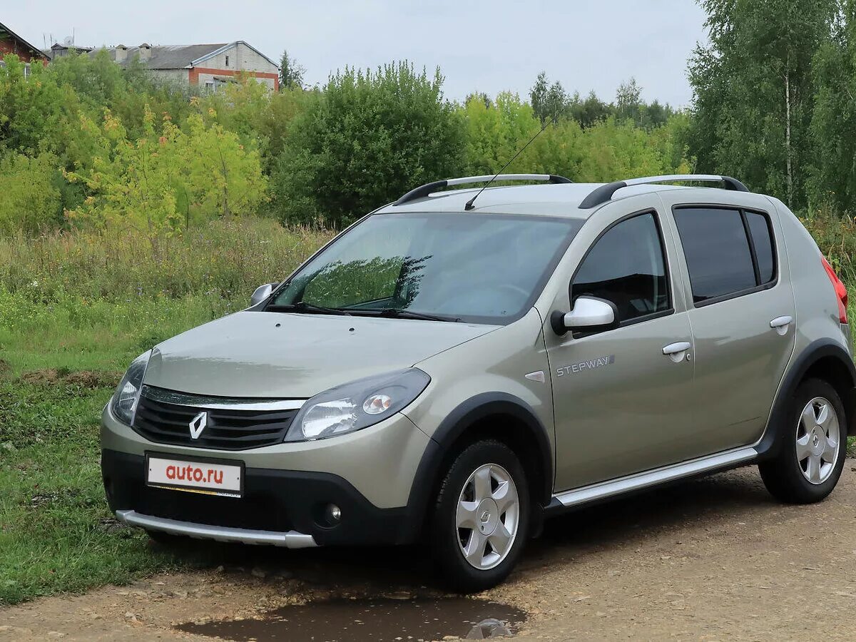 Купить сандеро в в новгород. Renault Sandero Stepway 2013. Рено Сандера степ Вей 2013. Сандеро степвей 2013. Renault Sandero Stepway 2011.