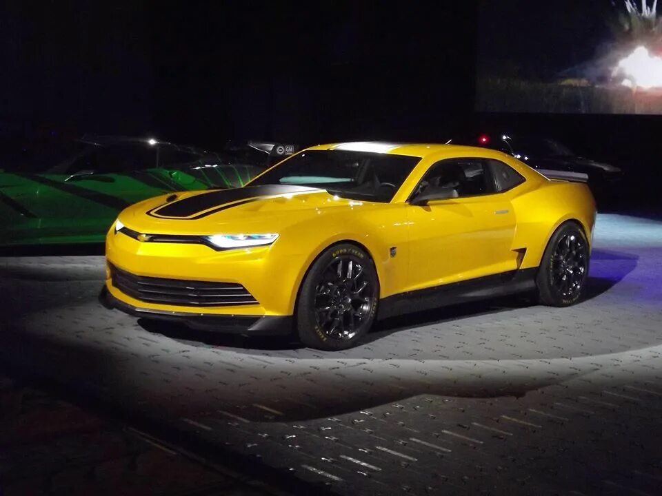 Шевроле Камаро 2021. Шевроле Камаро 2022. Chevrolet Camaro 2017 Бамблби. Шевроле Камаро 2014 Бамблби.