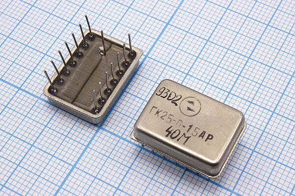 Генератор 40 мгц. Кварцевый генератор гк176. Мобильный генератор 40mhz. Генератор сигналов специальной формы awg-4085. Генератор 40 мгц.