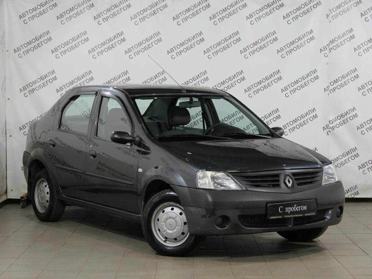 Рено логан бу москва московская. Рено логан 1 поколение серый. серый рено логан первого поколения. рено логан серый 2025 года. рено логан с пробегом в спб.