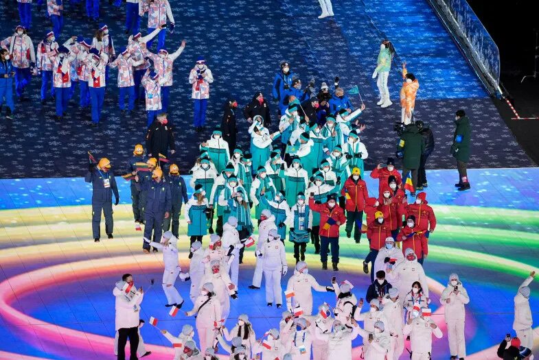 Церемония закрытии олимпиады. Церемония закрытия олимпиады 2022. Парад спортсменов на Олимпиаде в Пекине 2022. Сборная Казахстана на Олимпиаде в Пекине 2022. Зимние игры в Пекине 2022.