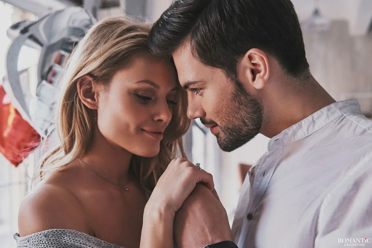 Мужчина влюбился. Романтика в отношениях. Лучшие романтические комедии. Как парню влюбить девушку. Влюбленный парень.