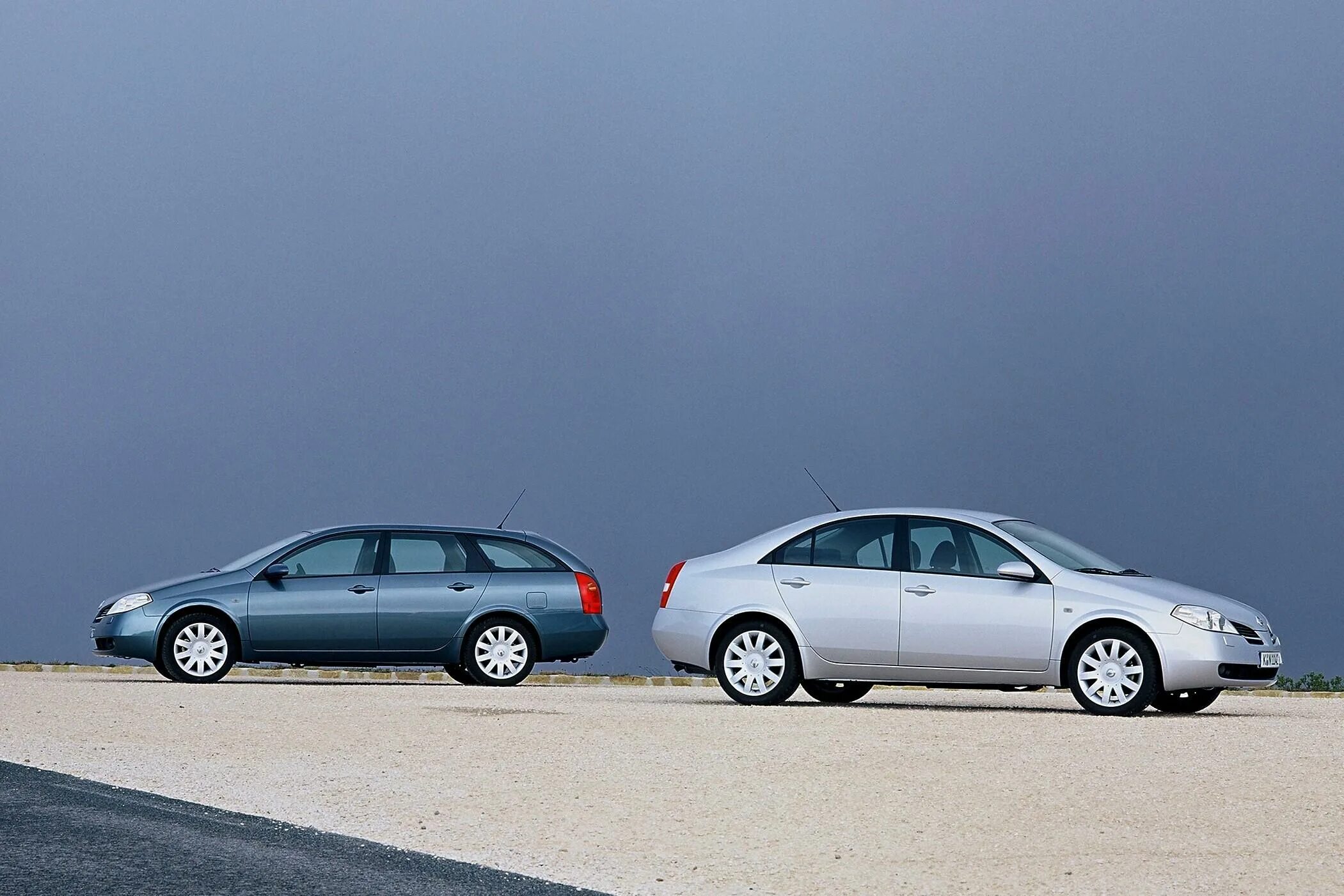 Ниссан премьера 2002 хэтчбек. Примера хэтчбек. Ниссан премьера хэтчбек 2003. Nissan primera p12 хэтчбек. Nissan primera p12 седан.