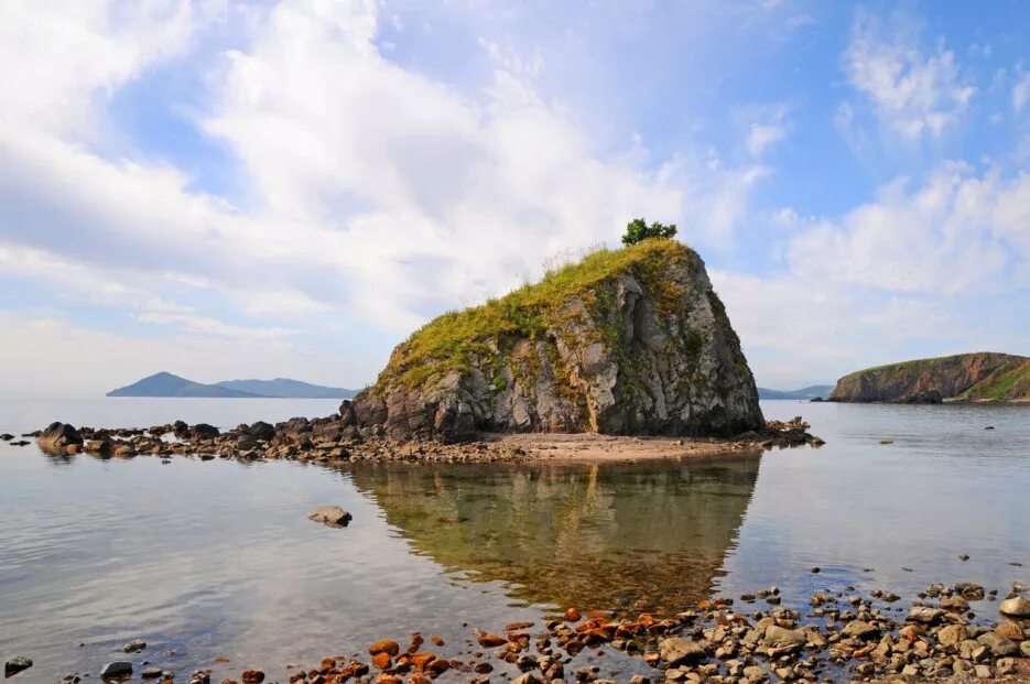 Островок камчатка. Островок камчатка. Островок камчатка. Паратунка камчатка домики с бассейном. Базы отдыха паратунка.
