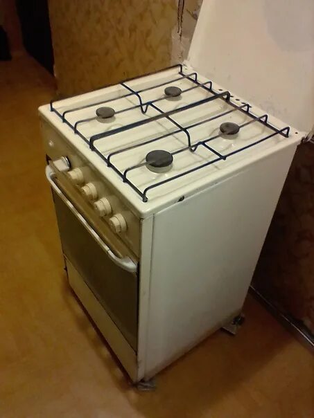 Старая газовая плита. Плита днр. Комбинированная плита лысьва эг 401 мс черный. Газовая плита лысьва гп 400 м2с-2у черная. Плита днр.