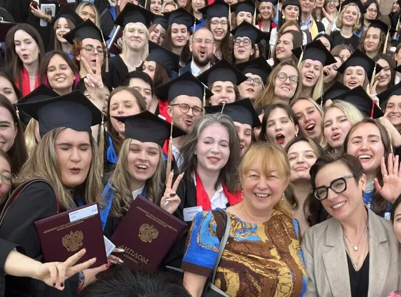 гермиона грейнджер гриффиндор. мид мгимо мгу. университет торонто студенты. бостон гарвардский университет. разные факультеты.