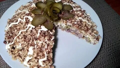 Салат с говядиной и грецкими орехами