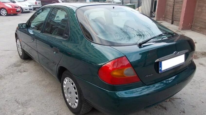 Ford Mondeo 2 хэтчбек. Форд Мондео 1996 хэтчбек. Форд Мондео хэтчбек 2001. Форд Мондео 1 хэтчбек 1996. Мондео 2 хэтчбек