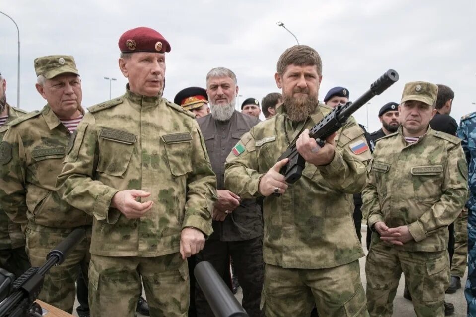 Чвк в составе росгвардии. Рамзан ахматович кадыров армия. кадыров генерал майор росгвардии. университет спецназа в гудермесе. ппсн кадырова.