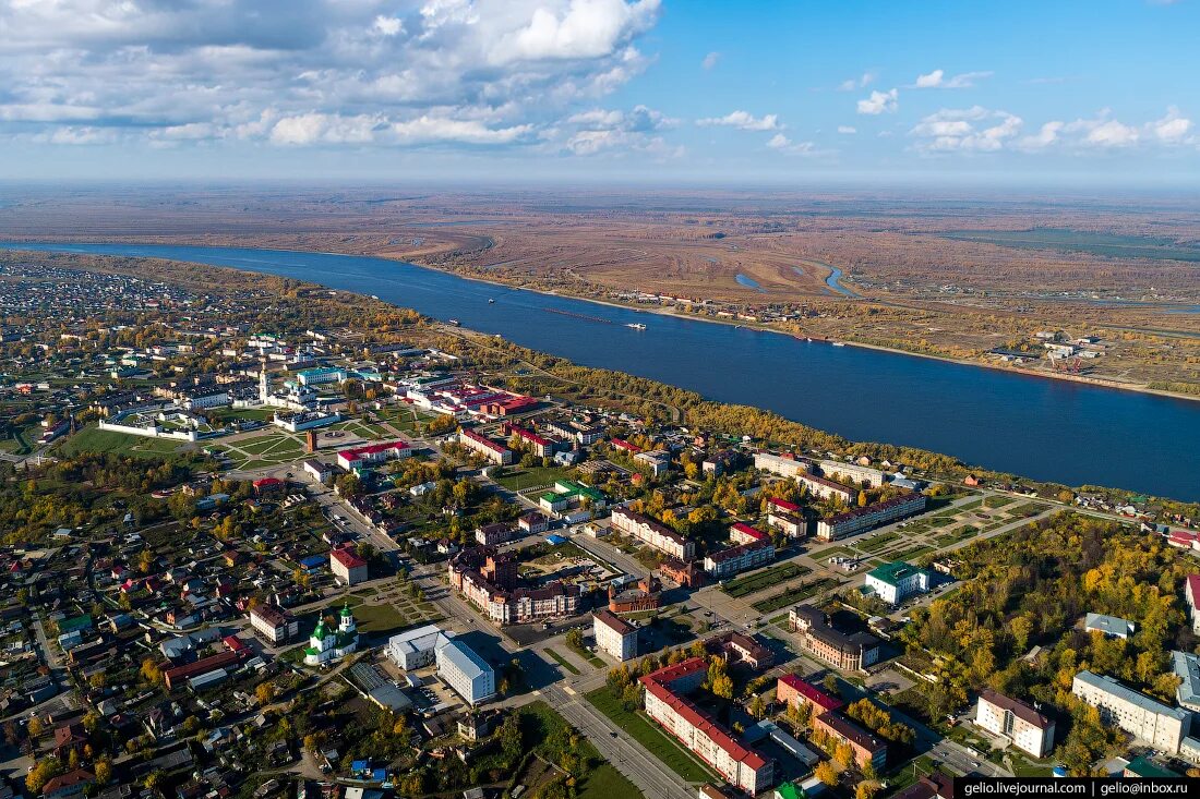 Точное время тобольск. Тобольск столица Сибири. Город Тобольск Тюменская область. Тобольск с высоты птичьего полета. Тобольский Кремль с высоты птичьего полета.