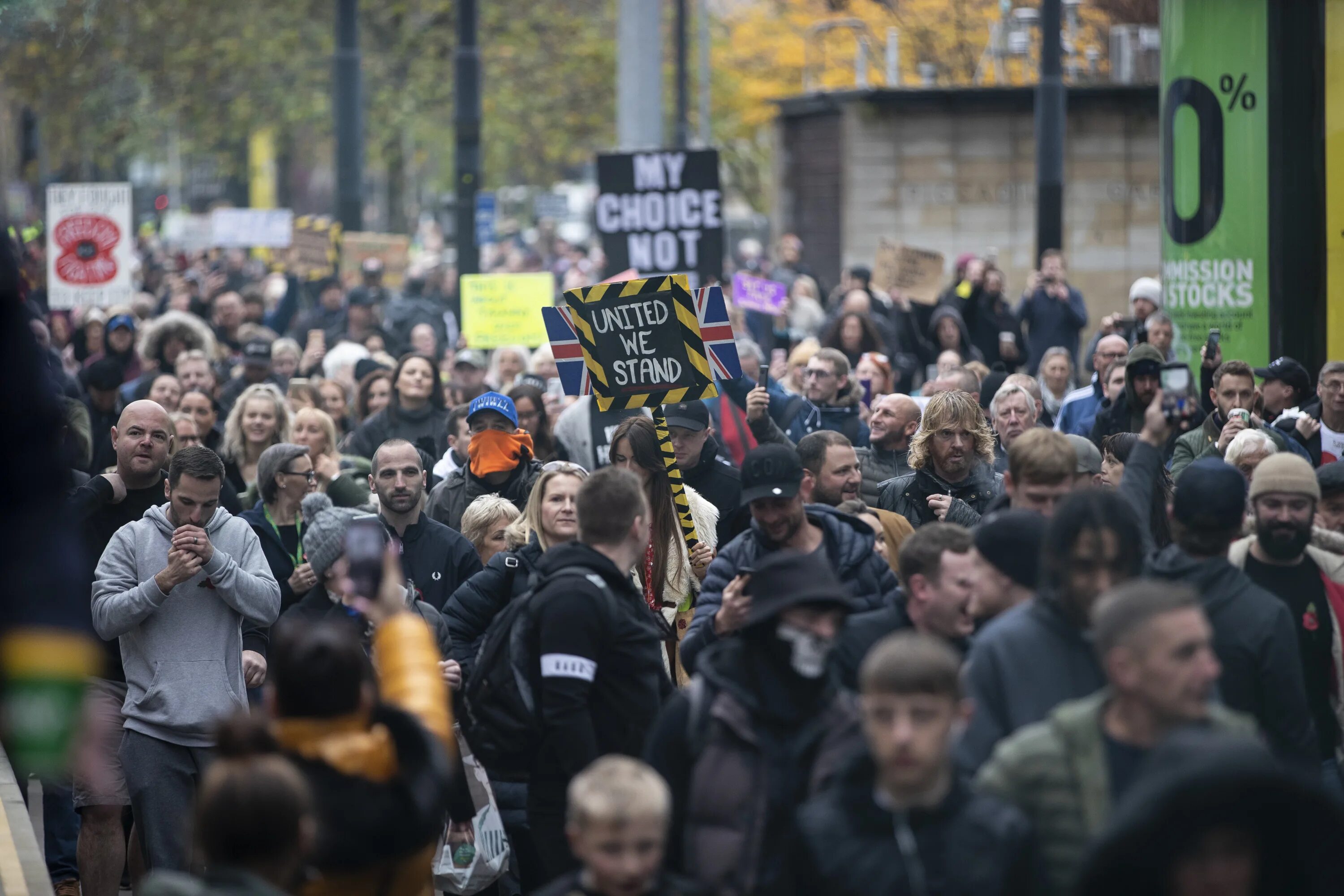 Локаут это увольнение работников. Забастовка локаут. Anti lockdown protest. Локаут. Забастовка и локаут.