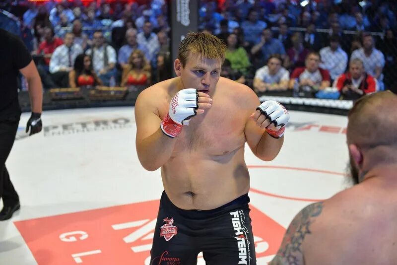 Сидельников боец. Сидельников боец мма. Сидельников боец. Сидельников боец. Сидельников боец.