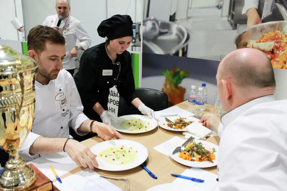 Cooking competitions. Кулинарные соревнования. Соревнование поваров. Кулинарный конкурс. Соревнования по кулинарии.