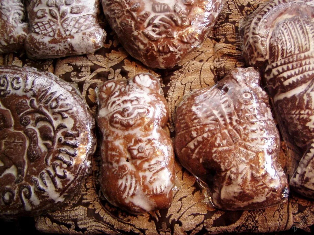 Русские пряники. Печатный пряник. Пряники шоколадные. Пряник. Пряники ассортимент.