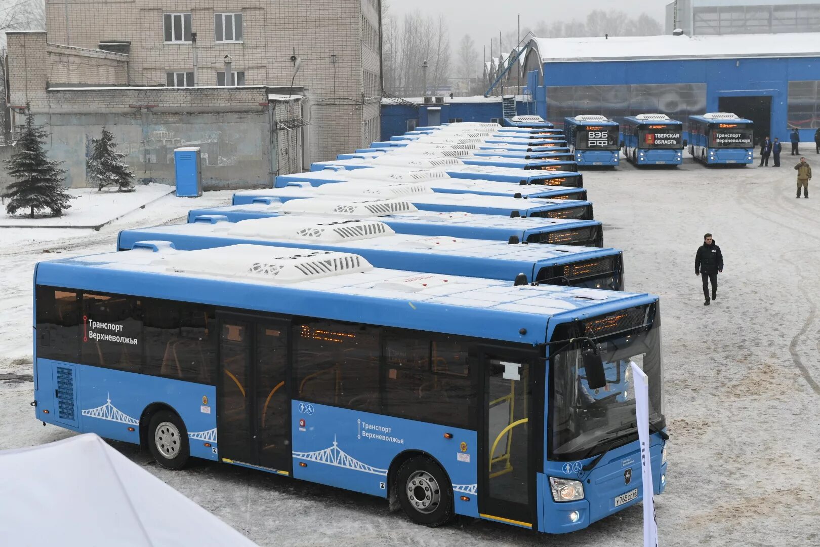 Мод пассажирские перевозки. Автобусный парк Тверь транспорт Верхневолжья. Автобусы Верхневолжья Тверь. Транспорт Верхневолжья Тверь автобус. Автовокзал Тверь транспорт Верхневолжья.