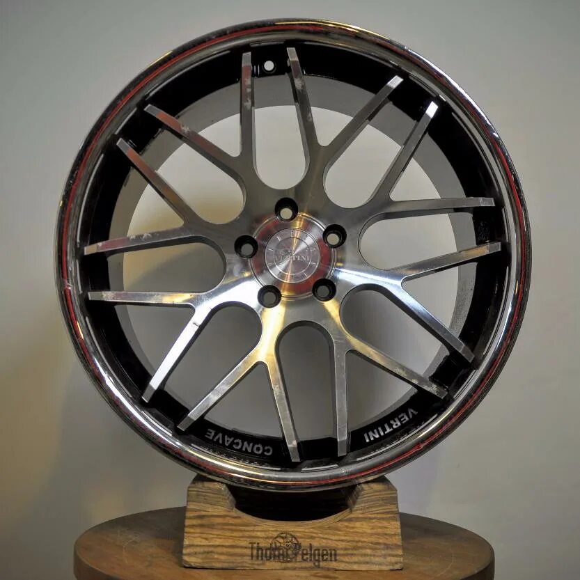 Черные диски с полировкой. Кованые диски audi r21. Диски кованые полированные. Черные диски рендж ровер r21. Черные диски с полировкой.