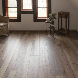 Какой ламинат лучше с фаской или без