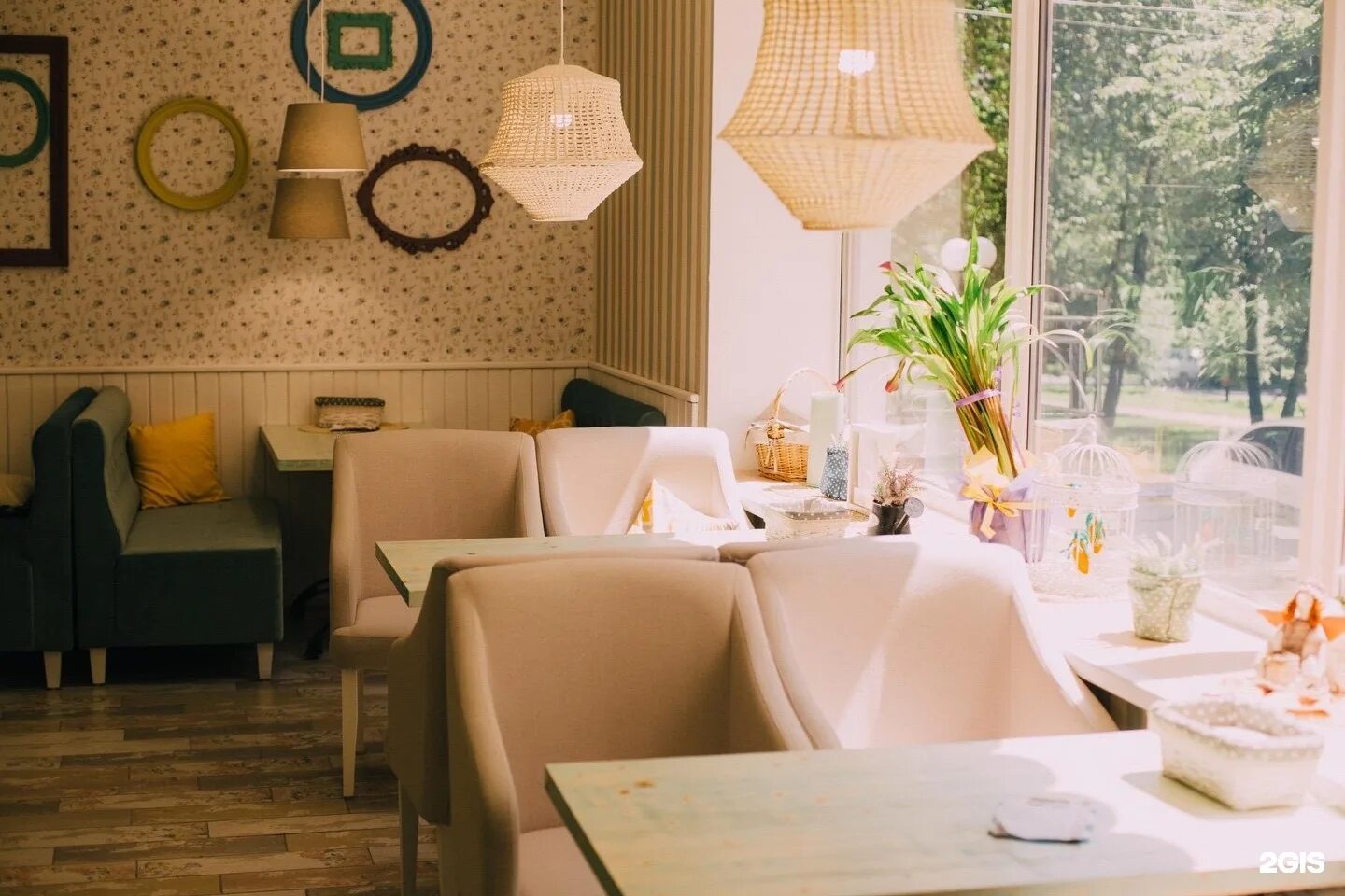 Кафе морковка. Кафе морковь курск гайдара. Ресторан на кати зеленко курск. Курск кафе моркоффь на кати зеленко. Моркоффь курск меню.