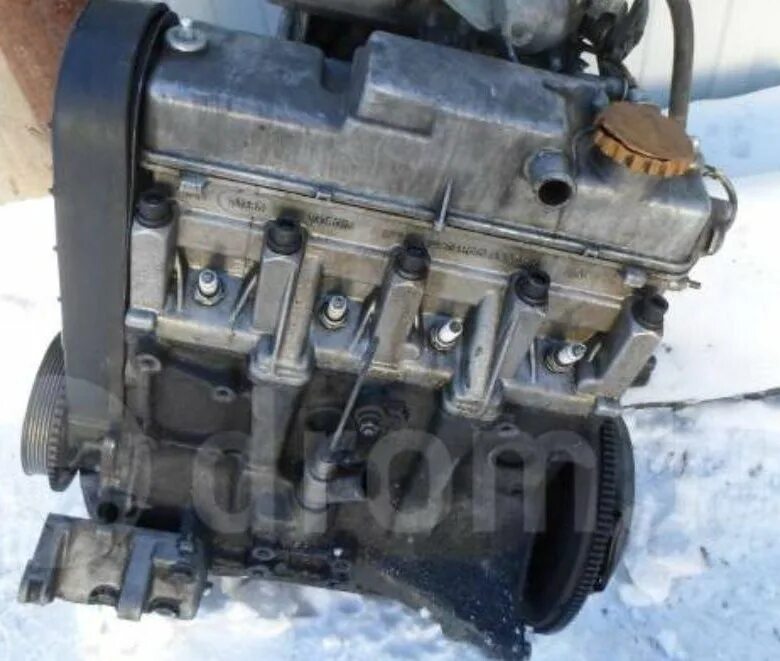 Двигатель 2114 купить бу. Двигатель ВАЗ 2109 8 клапанов. Двигатель 1.5 8 клапанный ВАЗ 2114. Двигатель 2114 1.6 8 клапанный. ВАЗ 2109 двигатель 1.6.