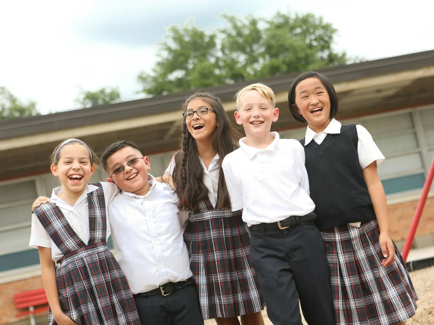 Школа топ картинки. Тип топ скул. Фото профиля на группу школа девочек. St. Monica Catholic School.