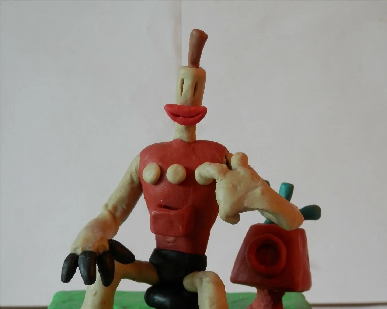 Слепить из пластилина персонажей из игр. Пластилиновые персонажи. Глинка neverhood. Игрушки амонг ас зомби. Барли браво старс.