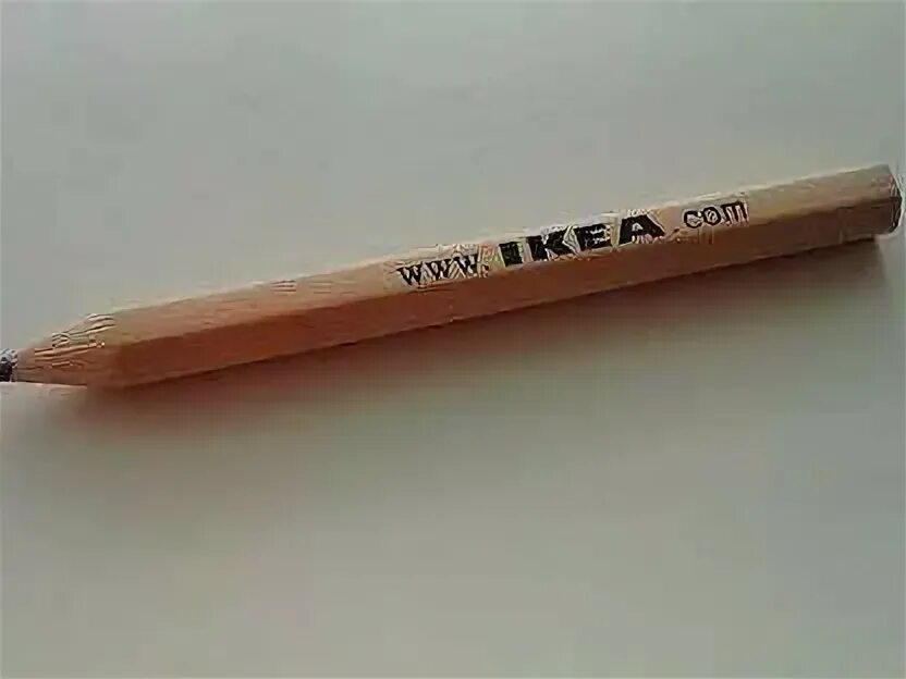 Ikea карандаш. Карандаши из ikea. Маленький карандаш. Карандаши на столе.